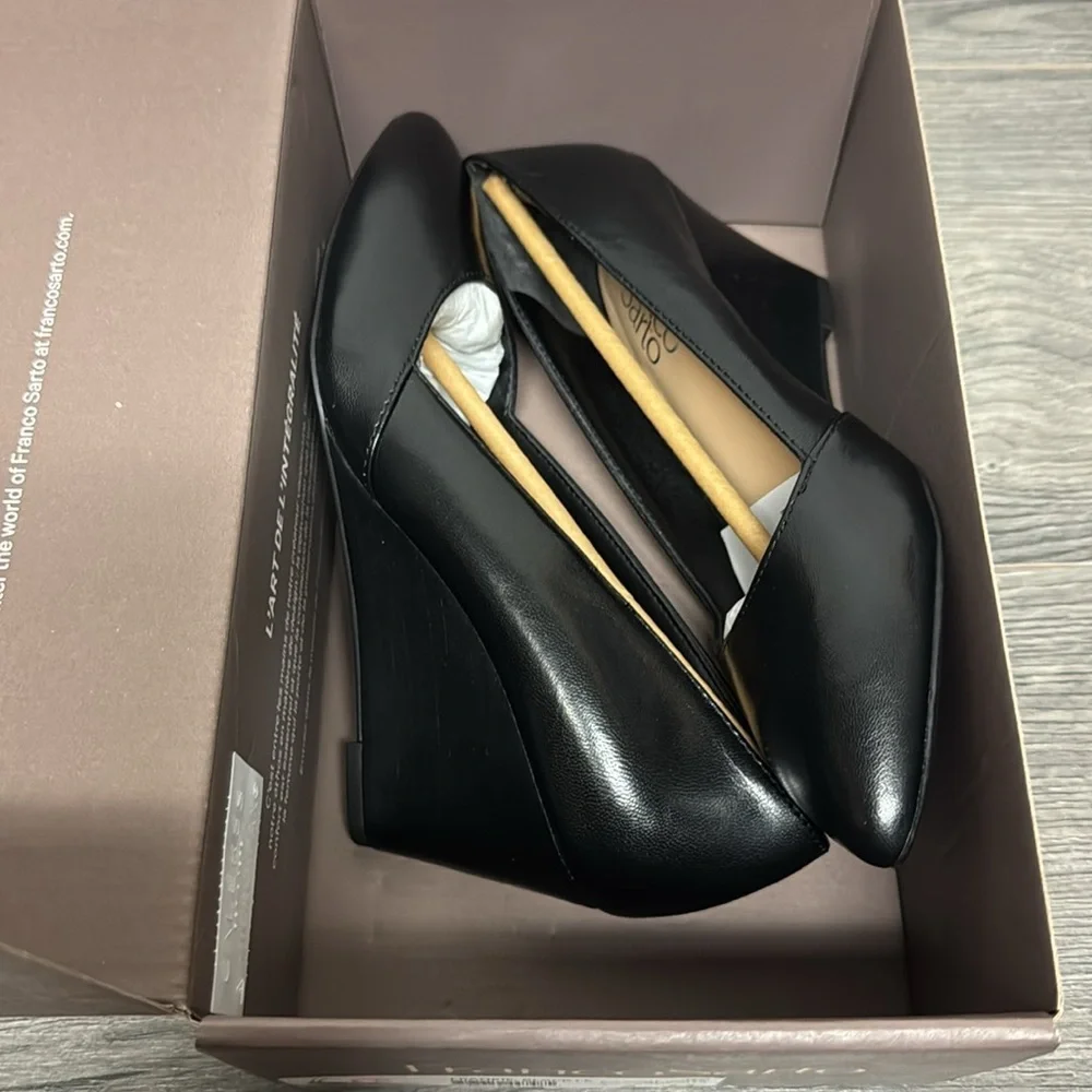 FRANCO SARTO Frankie Wedge Pumps In Black Leather